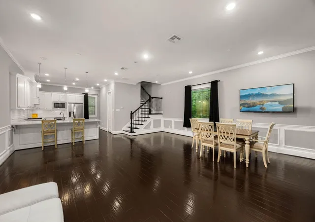 Photo 4 of Sale Pending at 2208 Bellefontaine St #A, Houston, TX 77030 | MLS# 42564475 | Listing updated on 2026-09-28
