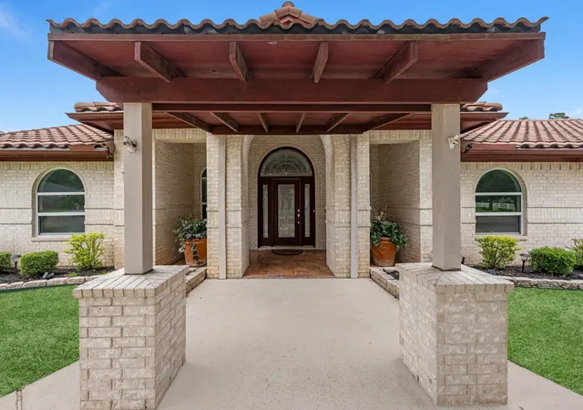 5th image of 12009 Mustang Ave, Willis, TX 77378 | MLS# 21675786