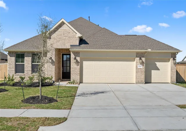 Photo 2 of Single family home for sale at 1524 Apache Hts Dr, Dayton, TX 77535 | MLS# 87706306 | Listing updated on 2026-09-25
