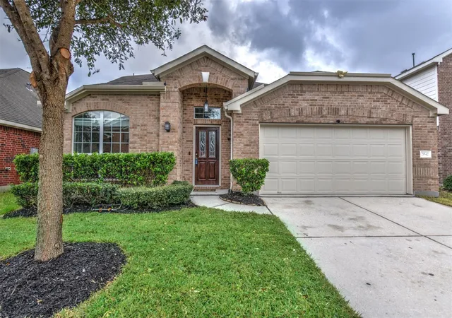 Homes for sale in Kingwood, TX | 21542 Kings Bend Dr, Kingwood, TX 77339 | MLS# 51968037