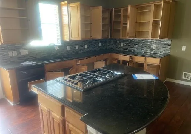 Photo 3 of Sale Pending at 8005 Creede Dr, Houston, TX 77040 | MLS# 43200864 | Listing updated on 2026-09-16