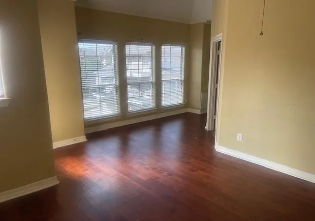 Photo 4 of Sale Pending at 8005 Creede Dr, Houston, TX 77040 | MLS# 43200864 | Listing updated on 2026-09-16