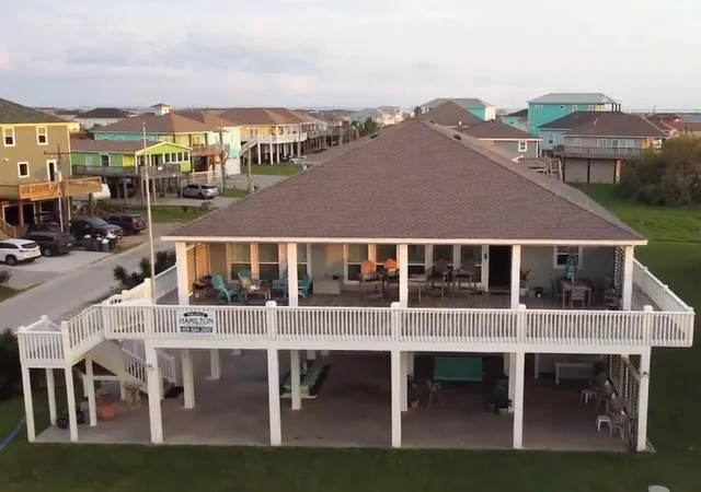 Photo 3 of Single family home for sale at 956 S Redfish St, Port Bolivar, TX 77650 | MLS# 1022510 | Listing updated on 2026-04-13