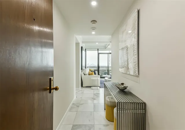 2nd image of 14 Greenway Plz #15P, Houston, TX 77046 | MLS# 4353327