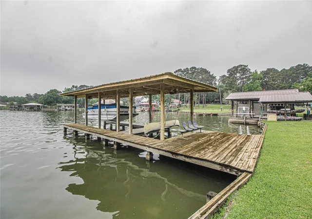 1st image of 200 Lakefront Dr, Onalaska, TX 77360 | MLS# 68125946