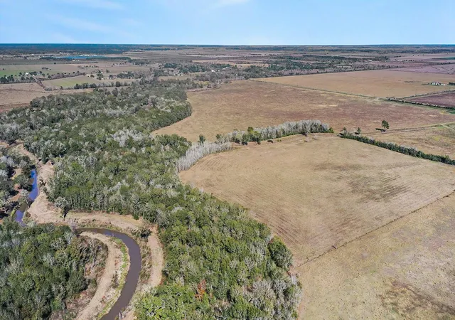 4th image of 0012 Fm 562, Anahuac, TX 77514 | MLS# 63996889