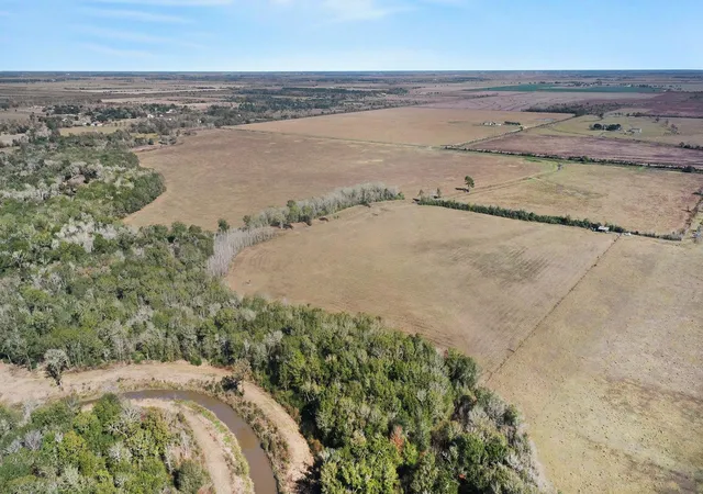 5th image of 0012 Fm 562, Anahuac, TX 77514 | MLS# 63996889