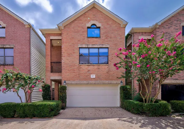 Photo 2 of Sale Pending at 9813 Marlink, Houston, TX 77025 | MLS# 62838746 | Listing updated on 2026-09-10