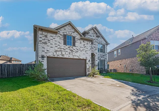 Photo 2 of Single family home for sale at 4507 Shallow Hl Ct, Houston, TX 77084 | MLS# 25632881 | Listing updated on 2026-09-06