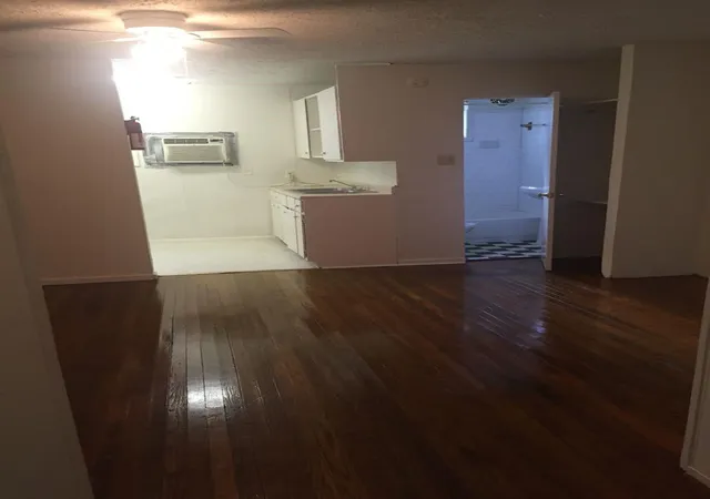 2nd image of 410 Enid St #6, Houston, TX 77009 | MLS# 6740774