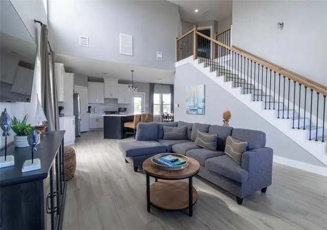 Photo 4 of Single family home for sale at 809 Todville Rd, Seabrook, TX 77586 | MLS# 69260809 | Listing updated on 2026-09-09