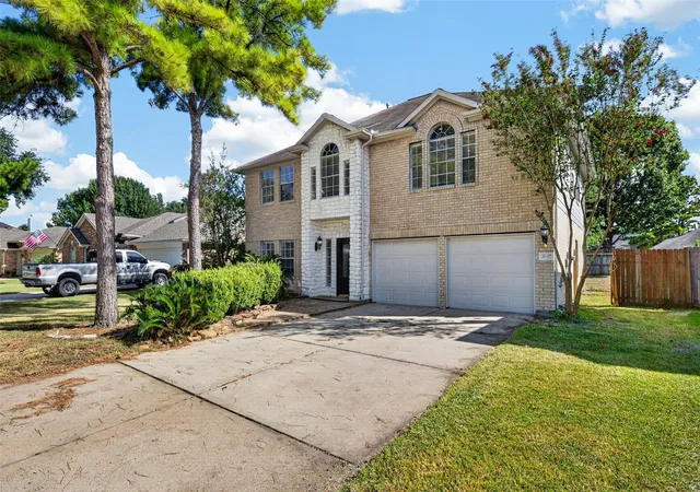 Photo 2 of Single family home for sale at 18327 Holw Branch Ct, Cypress, TX 77429 | MLS# 34683143 | Listing updated on 2026-08-20