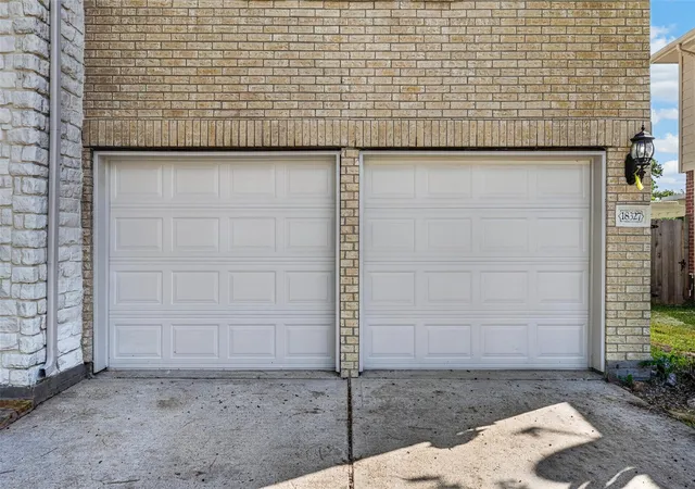 Photo 4 of Single family home for sale at 18327 Holw Branch Ct, Cypress, TX 77429 | MLS# 34683143 | Listing updated on 2026-08-20