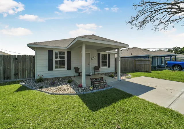 Homes for sale in Hempstead, TX | 1620 23rd St, Hempstead, TX 77445 | MLS# 67514365