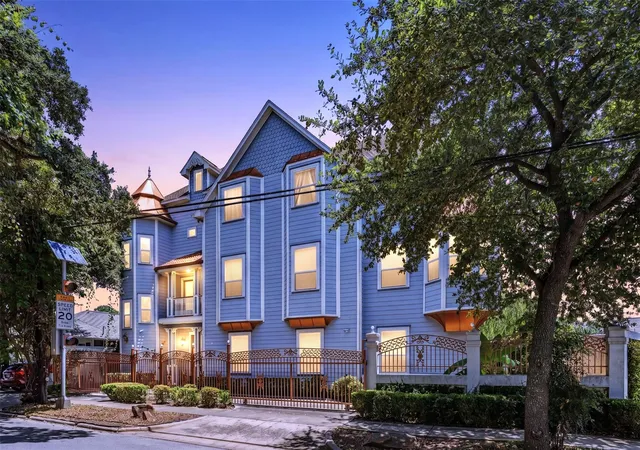 Photo 1 of Mansion for sale at 3012 Houston Ave, Houston, TX 77009 | MLS# 31095741 | Listing updated on 2026-09-16