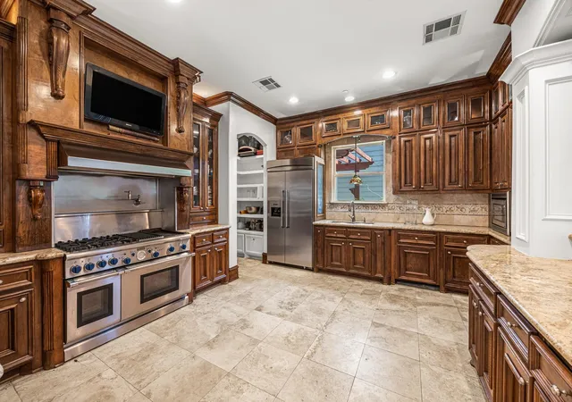 Photo 4 of Single family home for sale at 3012 Houston Ave, Houston, TX 77009 | MLS# 31095741 | Listing updated on 2026-09-16