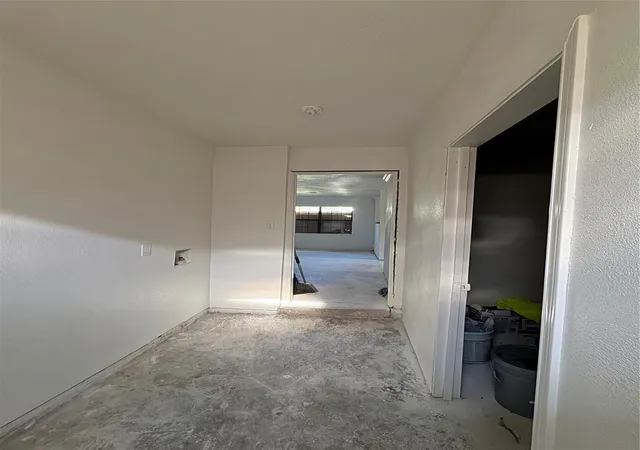 5th image of 6111 Westover St, Houston, TX 77033 | MLS# 27055915