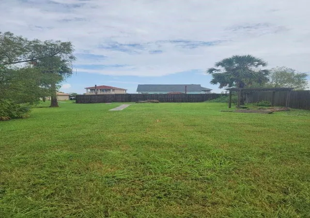 12th image of 2726 Avenue D, Dickinson, TX 77539 | MLS# 30158860