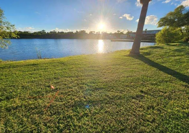 2nd image of 2726 Avenue D, Dickinson, TX 77539 | MLS# 30158860