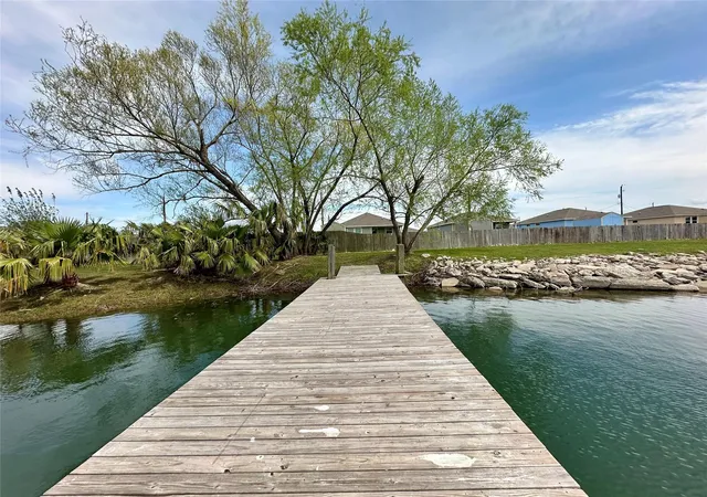 Photo 3 of Land for sale at 2726 Ave D, Dickinson, TX 77539 | MLS# 30158860 | Listing updated on 2026-08-04