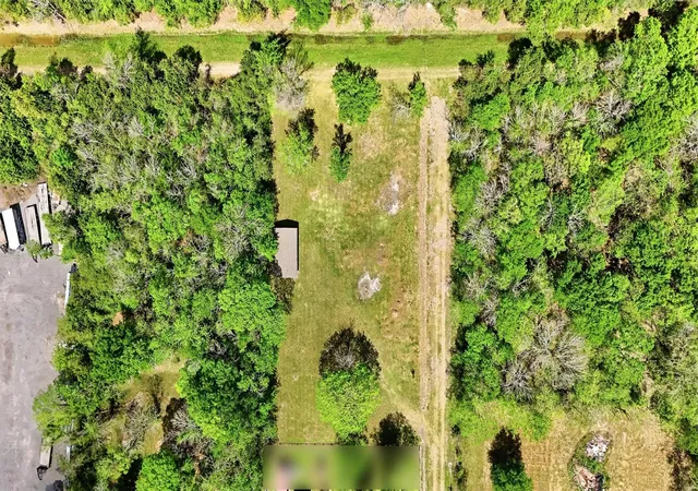 3rd image of 410 Jones Rd, Highlands, TX 77562 | MLS# 62995929