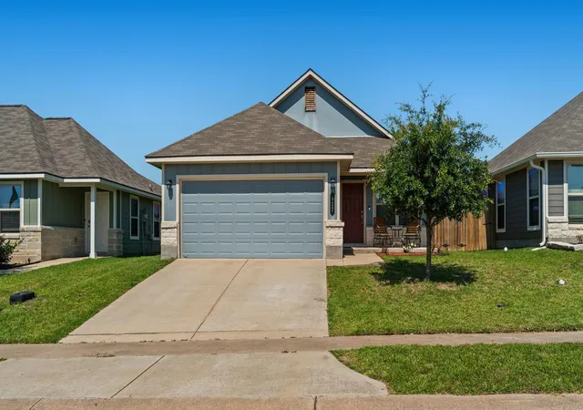 Homes for sale in Navasota, TX | 117 Dove Ct, Navasota, TX 77868 | MLS# 55485510