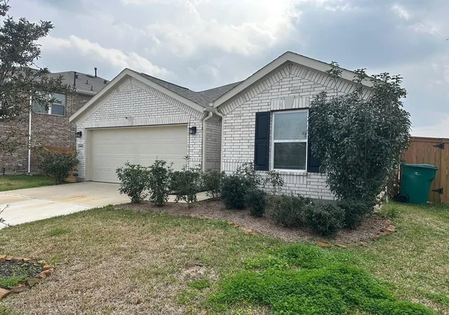 Photo 2 of Single family home for sale at 1410 Red Hills Dr Camp W, Rosharon, TX 77583 | MLS# 10228112 | Listing updated on 2026-08-12