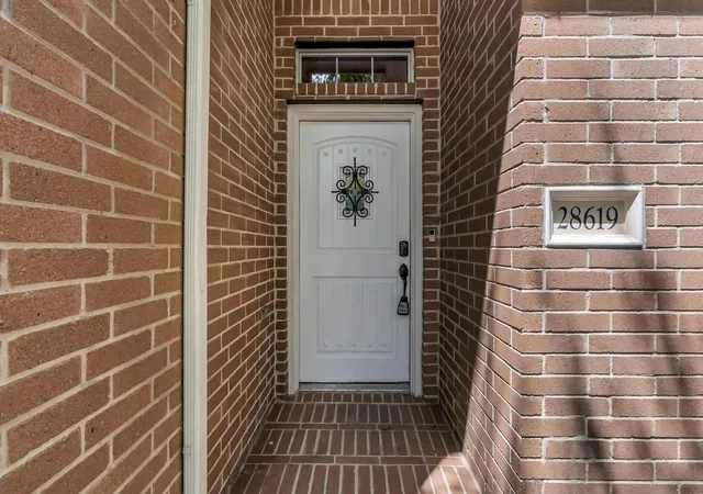 2nd image of 28619 Hidden Cove Dr, Magnolia, TX 77354 | MLS# 25309961