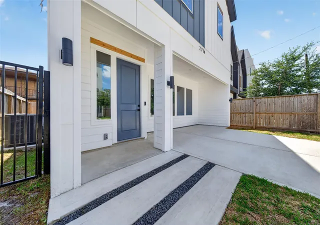32nd image of 2714 Drew St, Houston, TX 77004 | MLS# 87405444