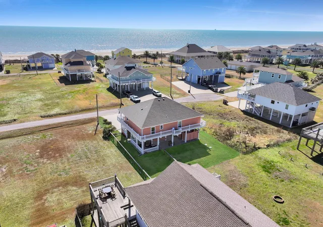 3rd image of 2383 Sandpiper, Port Bolivar, TX 77650 | MLS# 93131964