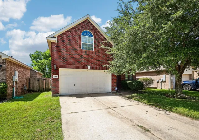 Photo 2 of Sale Pending at 9705 Blue Bonnet Dr, Texas City, TX 77591 | MLS# 47994173 | Listing updated on 2026-09-18