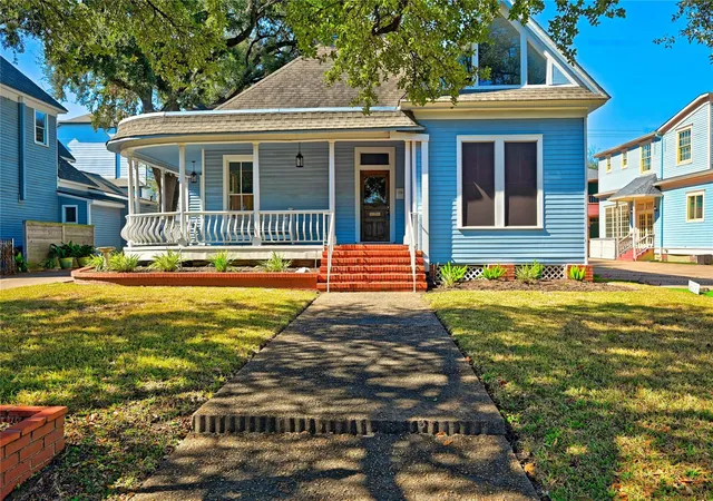 4th image of 925 Heights Blvd, Houston, TX 77008 | MLS# 59023445