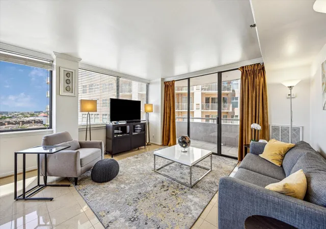 1st image of 3525 Sage Rd #1010, Houston, TX 77056 | MLS# 67692325
