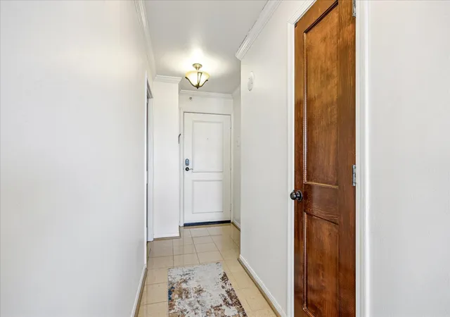 5th image of 3525 Sage Rd #1010, Houston, TX 77056 | MLS# 67692325