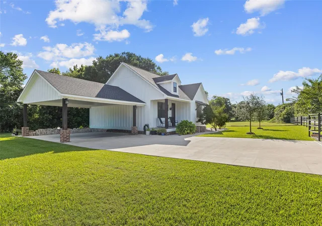 Homes for sale in Brenham, TX | 2041 Strangmeier Rd, Brenham, TX 77833 | MLS# 68827031