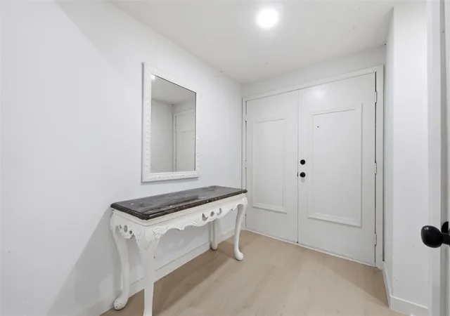 Photo 4 of Single family home for sale at 9518 Landry Blvd, Spring, TX 77379 | MLS# 10997644 | Listing updated on 2026-09-12