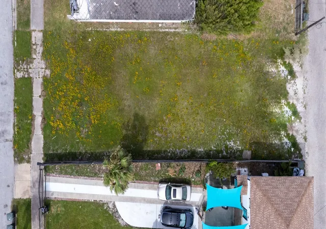 Photo 4 of Land for sale at 3616 Ave S 1/2, Galveston, TX 77550 | MLS# 36053575 | Listing updated on 2026-08-24