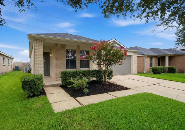 Photo 3 of Sale Pending at 9018 Kerry Prairie Ln, Richmond, TX 77407 | MLS# 79581573 | Listing updated on 2026-09-10