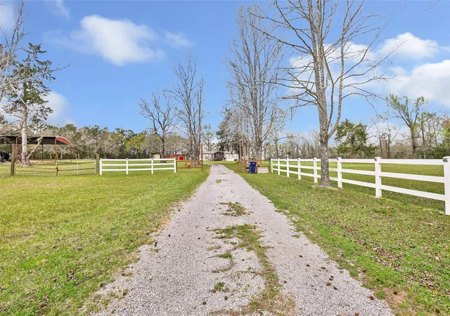 2nd image of 17659 E Fm 1097 Road, Willis, TX 77378 | MLS# 36557918