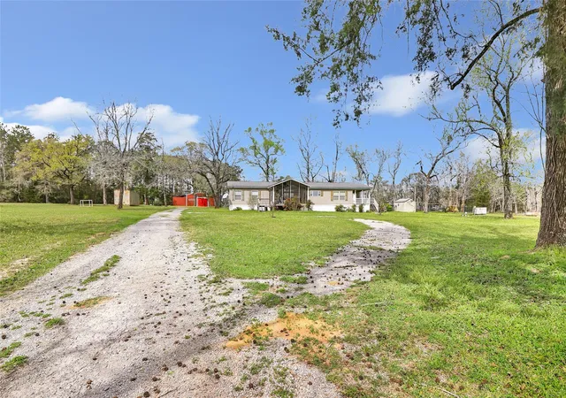 Photo 2 of Single family home for sale at 17659 E Fm 1097 Rd, Willis, TX 77378 | MLS# 36557918 | Listing updated on 2026-08-17