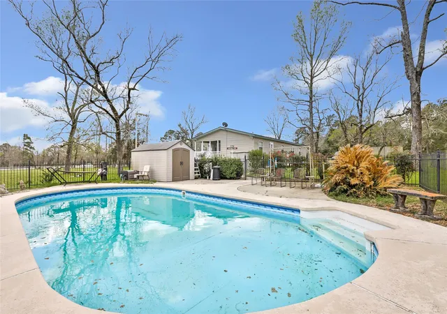 Photo 3 of Single family home for sale at 17659 E Fm 1097 Rd, Willis, TX 77378 | MLS# 36557918 | Listing updated on 2026-08-17