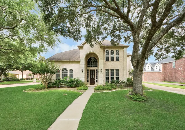 Photo 2 of Single family home for sale at 3903 Forbesbury Dr, Houston, TX 77084 | MLS# 84368260 | Listing updated on 2026-08-08