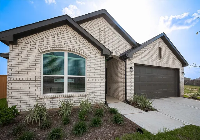 Photo 1 of Single family home for sale at 15928 Cy Young Ct, Splendora, TX 77372 | MLS# 17410245 | Listing updated on 2026-08-31