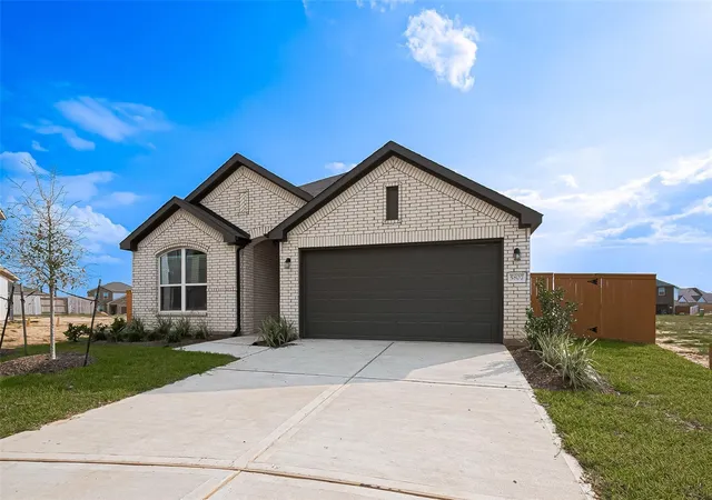 Photo 2 of Single family home for sale at 15928 Cy Young Ct, Splendora, TX 77372 | MLS# 17410245 | Listing updated on 2026-08-31