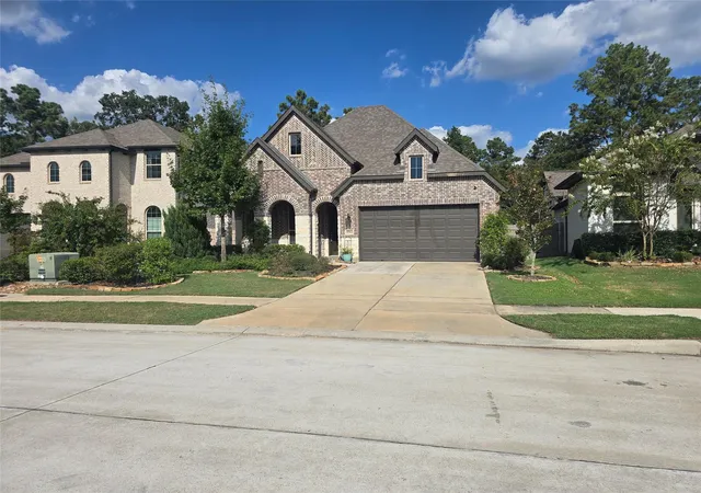 Photo 2 of Single family home for sale at 17163 Crimson Crst Dr, Conroe, TX 77302 | MLS# 95995131 | Listing updated on 2026-08-26