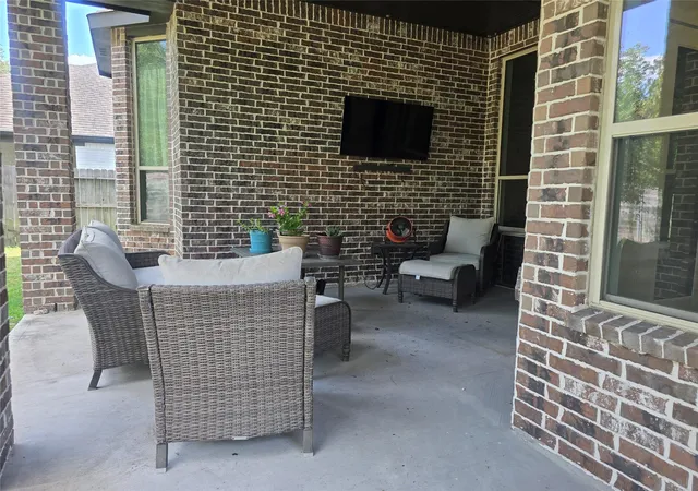 Photo 3 of Single family home for sale at 17163 Crimson Crst Dr, Conroe, TX 77302 | MLS# 95995131 | Listing updated on 2026-08-26