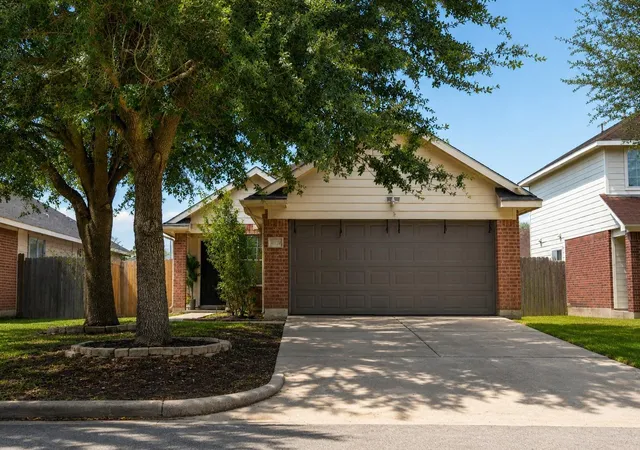 Single family home for sale at 6031 Lark Haven Ln, Houston, TX 77085 | MLS# 51763238