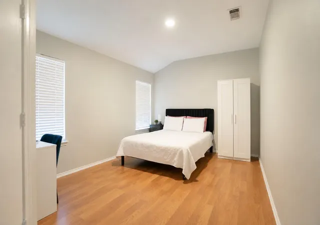 Photo 4 of Single family home for sale at 6031 Lark Haven Ln, Houston, TX 77085 | MLS# 51763238 | Listing updated on 2026-09-01
