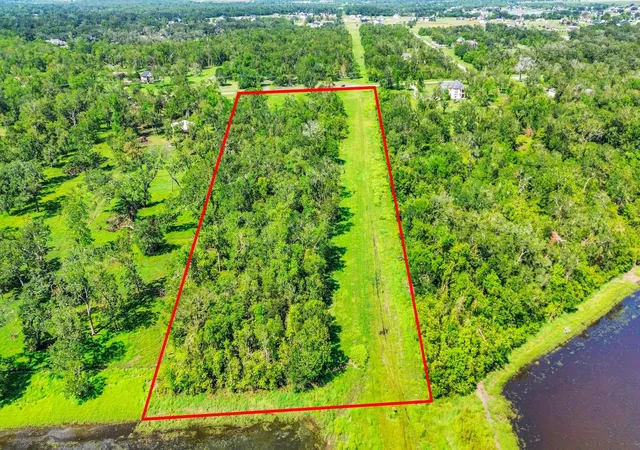 Photo 2 of Land for sale at 1215 China Grv Dr, Rosharon, TX 77583 | MLS# 24370731 | Listing updated on 2026-09-12