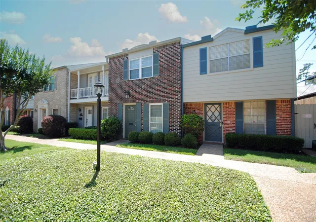 Photo 2 of Townhouse for sale at 12739 Huntingwick Dr #151, Houston, TX 77024 | MLS# 68918894 | Listing updated on 2026-09-15